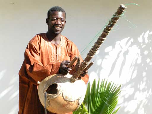 Jalikebba Kuyateh the kora master of Tanji